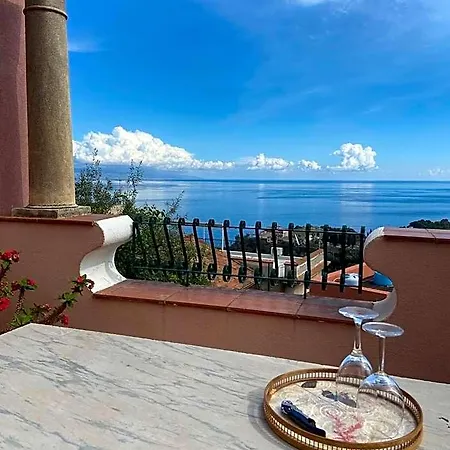 Britannia Taormina
